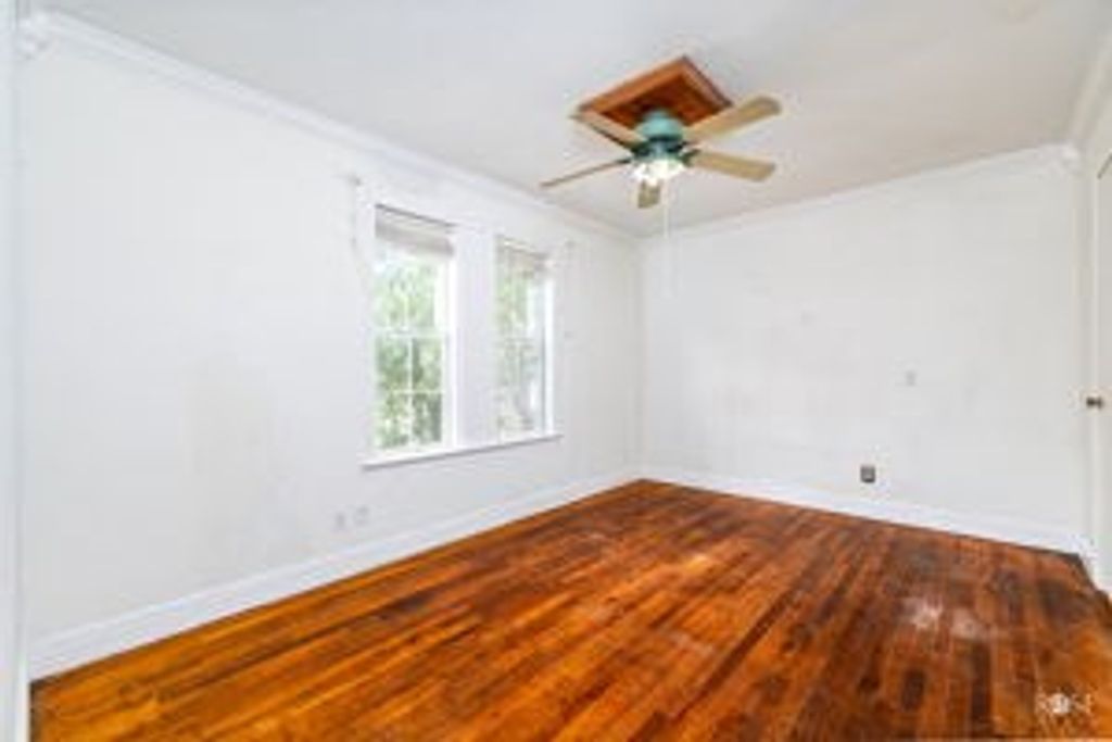 Image 17 of property listing at 610 Ave L, San Angelo, TX 76901