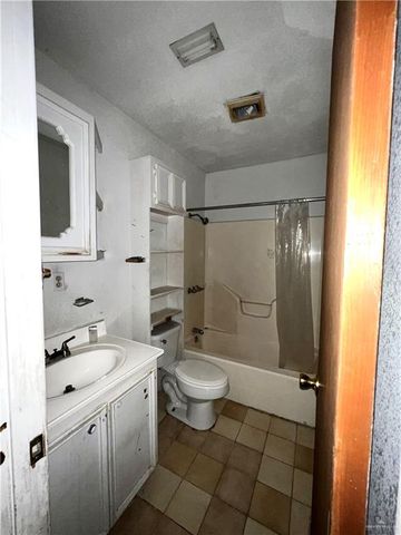 968 Humberto Garza Jr. Street, Roma, TX 78584