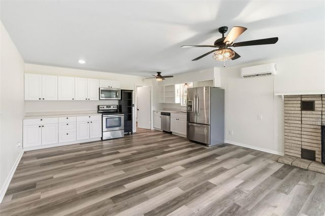 4296 State Highway 304, Rosanky, TX 78953