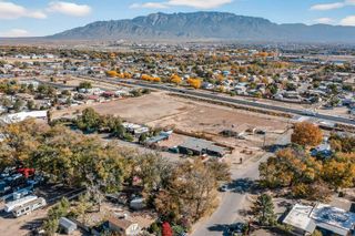 221 Homeland Road NW, Albuquerque, NM 87114