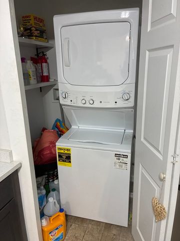 5230 W 51st Street, Chicago, IL 60638