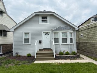 5230 W 51st Street, Chicago, IL 60638