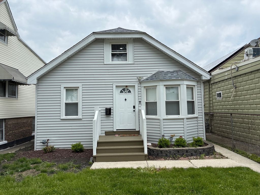 5230 W 51st Street, Chicago, IL 60638