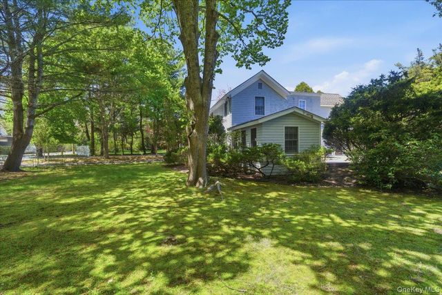 71 Montauk Highway, Quogue, NY 11959