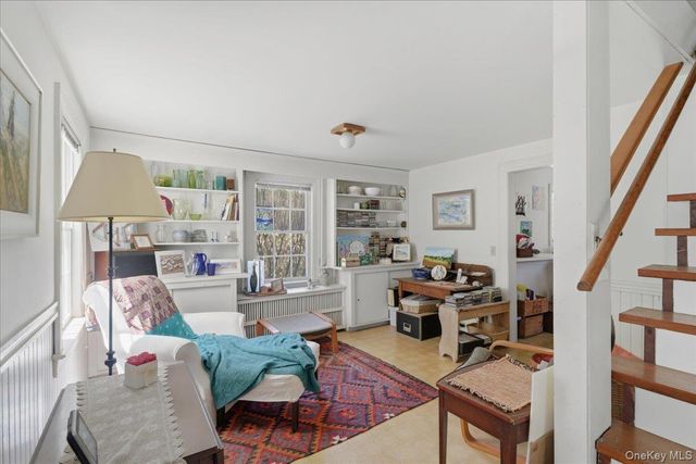 71 Montauk Highway, Quogue, NY 11959