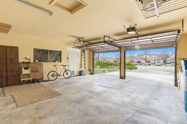 12055 W Mcmillan Rd, Boise, ID 83713