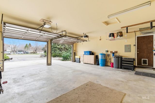 12055 W Mcmillan Rd, Boise, ID 83713