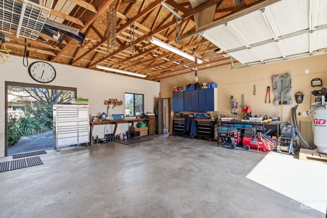 12055 W Mcmillan Rd, Boise, ID 83713