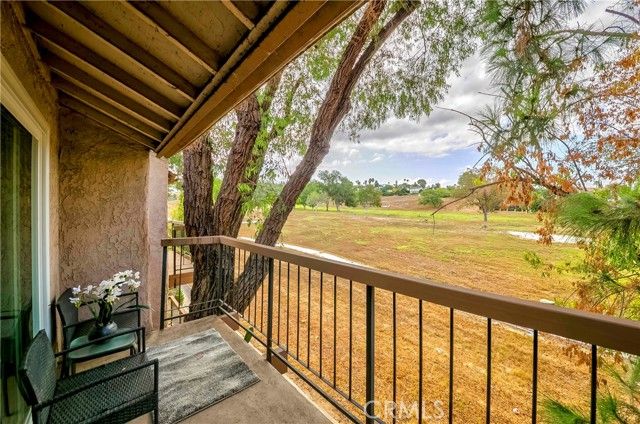 1525 Walnut Leaf 211, Walnut, CA 91789