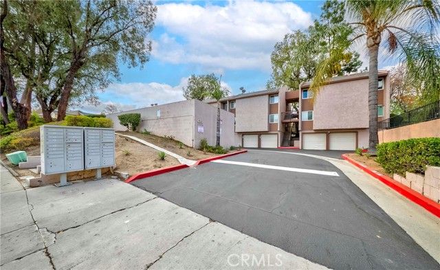 1525 Walnut Leaf 211, Walnut, CA 91789