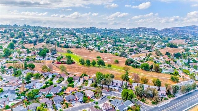 1525 Walnut Leaf 211, Walnut, CA 91789