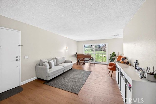 1525 Walnut Leaf 211, Walnut, CA 91789