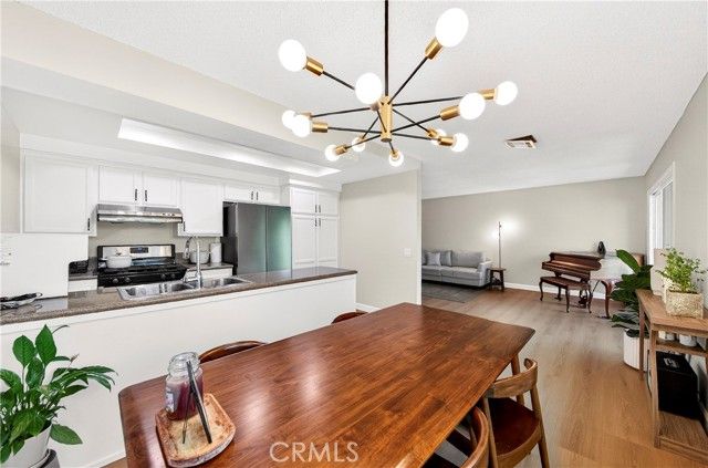 1525 Walnut Leaf 211, Walnut, CA 91789