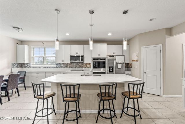 1043 LAUREL VALLEY Drive, Orange Park, FL 32065