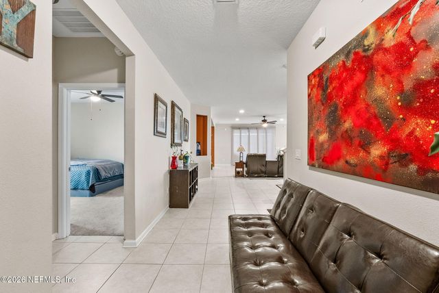 1043 LAUREL VALLEY Drive, Orange Park, FL 32065