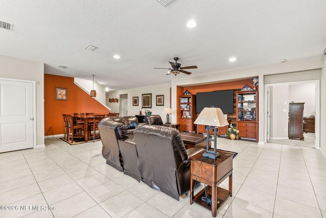 1043 LAUREL VALLEY Drive, Orange Park, FL 32065