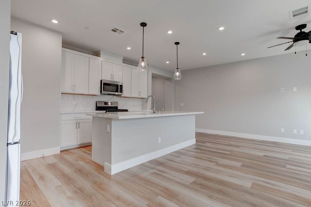 646 Infinity Ridge Street, Las Vegas, NV 89138