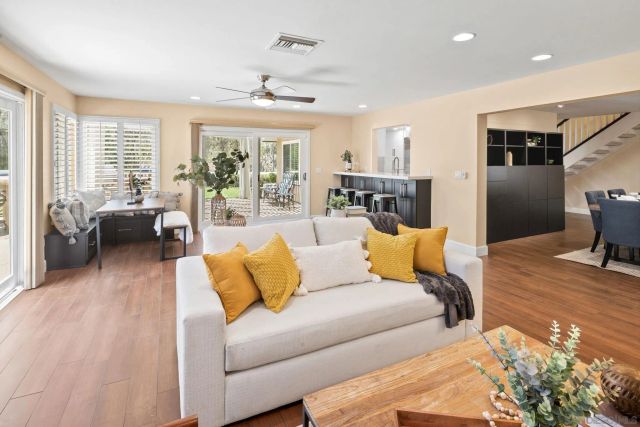 10829 Charbono Point, San Diego, CA 92131