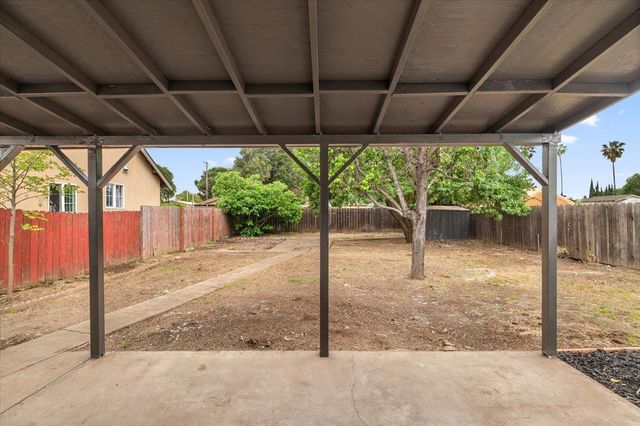 741 S Oro Ave, Stockton, CA 95215