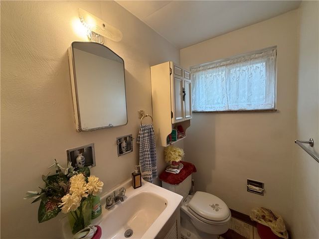 1938 Glencrest Dr, Monroeville, PA 15146