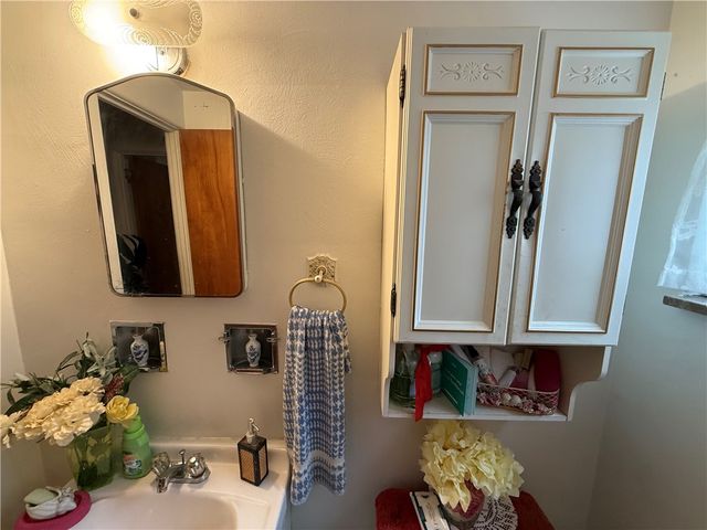 1938 Glencrest Dr, Monroeville, PA 15146