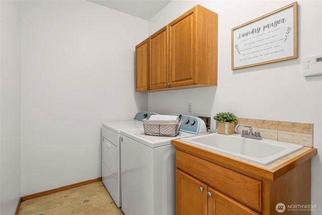 27116 117th Place SE, Kent, WA 98030