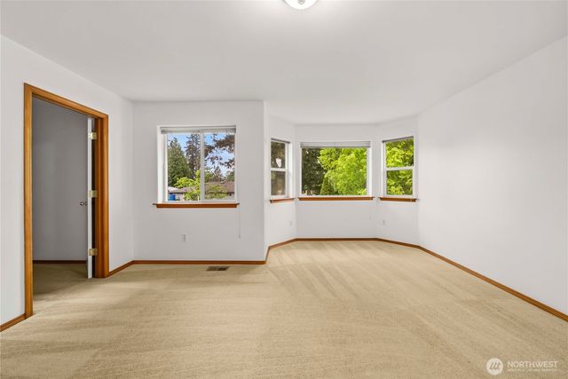 27116 117th Place SE, Kent, WA 98030