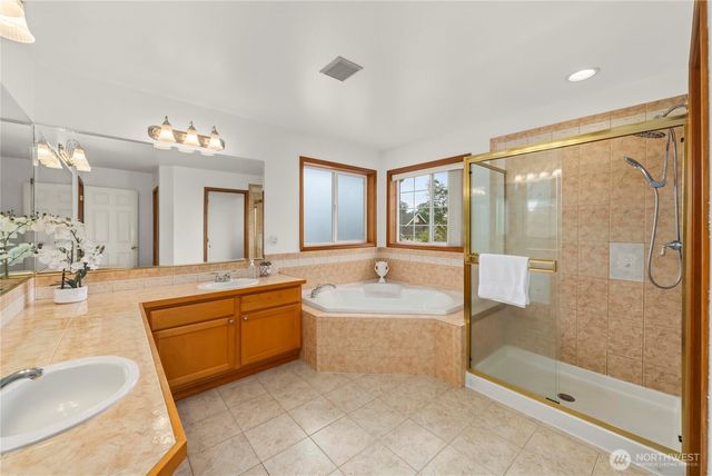27116 117th Place SE, Kent, WA 98030