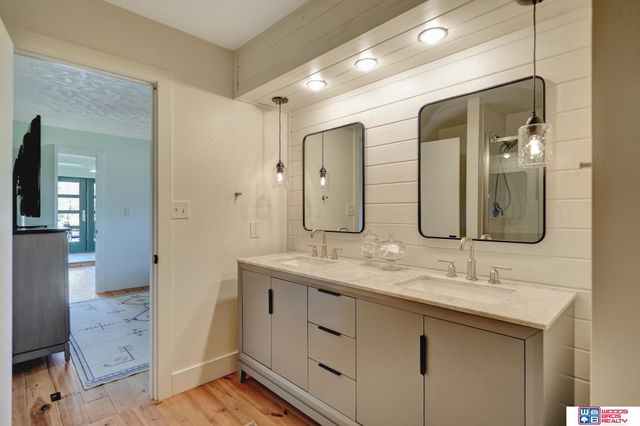 209 N Maloney Drive, North Platte, NE 69101