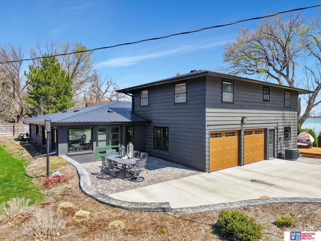 209 N Maloney Drive, North Platte, NE 69101