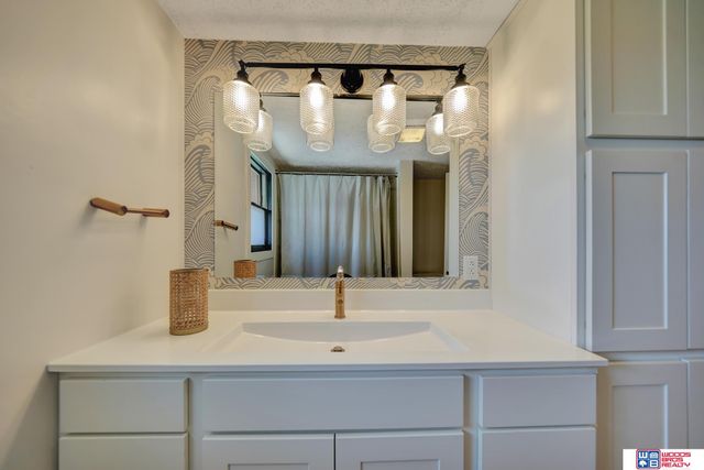 209 N Maloney Drive, North Platte, NE 69101