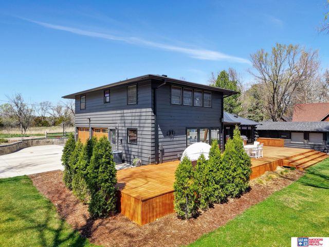 209 N Maloney Drive, North Platte, NE 69101