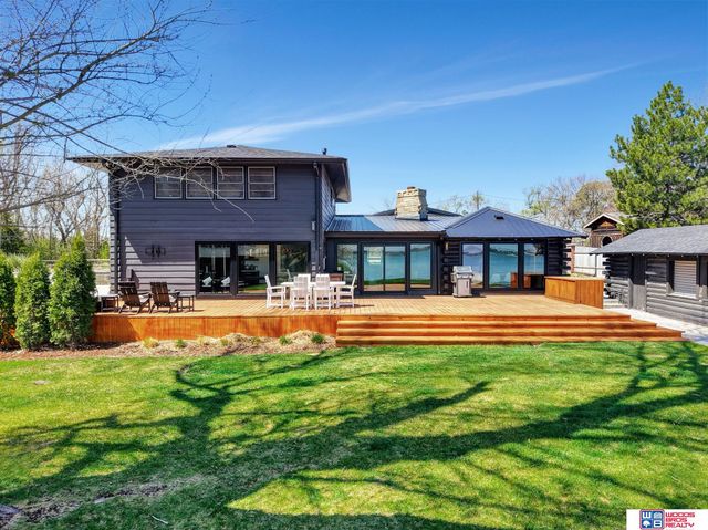 209 N Maloney Drive, North Platte, NE 69101