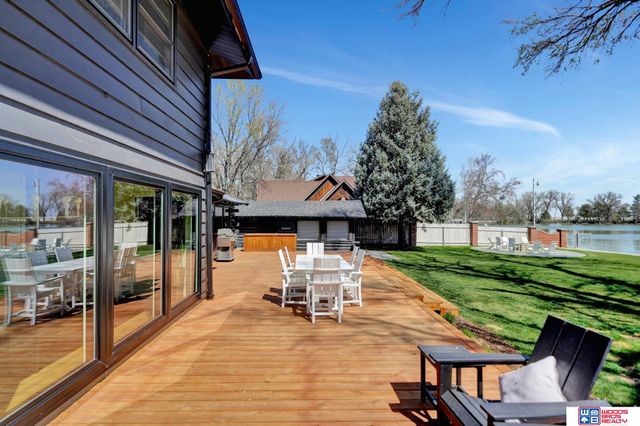 209 N Maloney Drive, North Platte, NE 69101