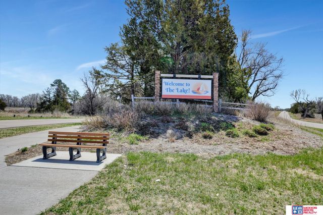 209 N Maloney Drive, North Platte, NE 69101