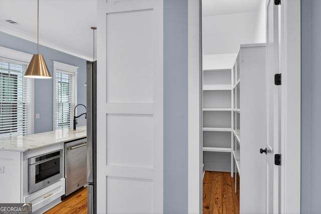 551 E Gwinnett Street, Savannah, GA 31401