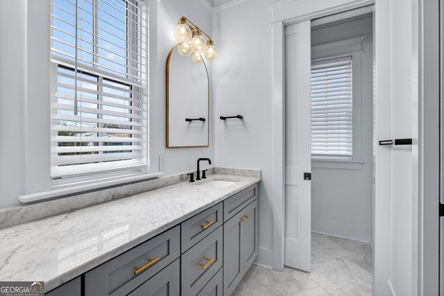 551 E Gwinnett Street, Savannah, GA 31401