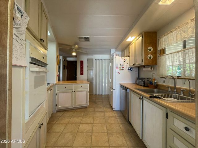 178 N RITA Avenue, Queen Valley, AZ 85118