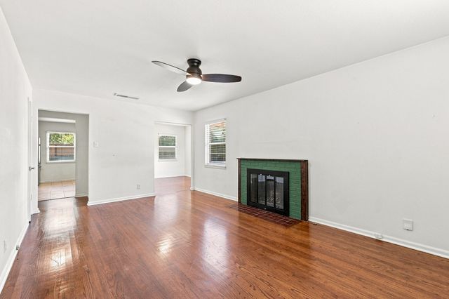 2759 Avon Street, Dallas, TX 75211