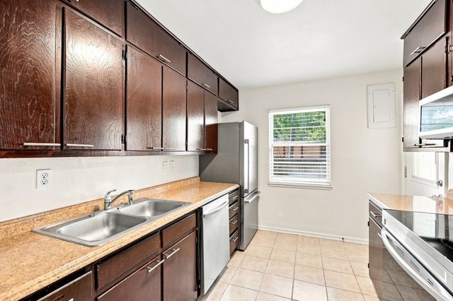 2759 Avon Street, Dallas, TX 75211
