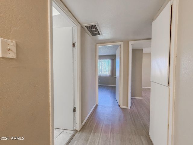 3955 W WONDERVIEW Road, Phoenix, AZ 85019