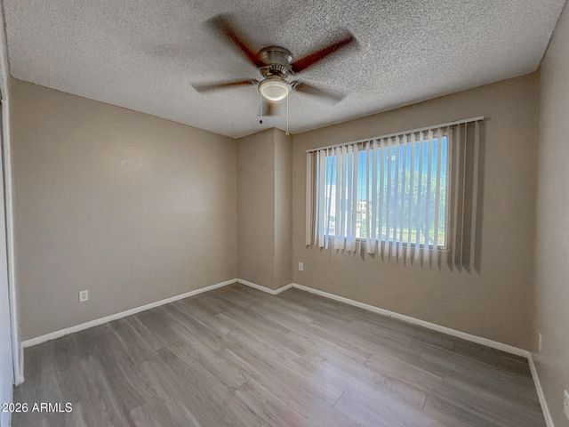 3955 W WONDERVIEW Road, Phoenix, AZ 85019