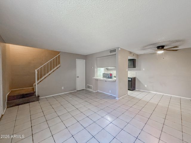 3955 W WONDERVIEW Road, Phoenix, AZ 85019