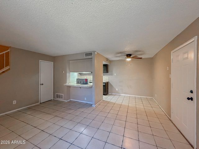 3955 W WONDERVIEW Road, Phoenix, AZ 85019