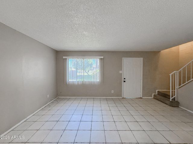 3955 W WONDERVIEW Road, Phoenix, AZ 85019