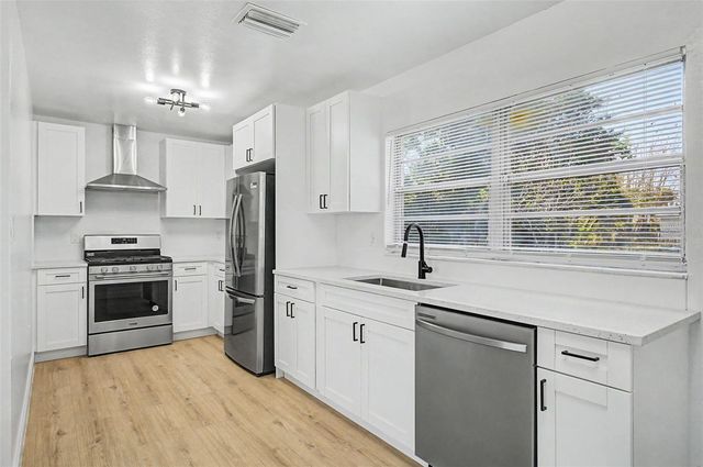 1807 E OHIO STREET, Plant City, FL 33563