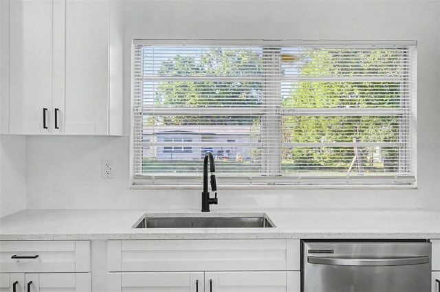 1807 E OHIO STREET, Plant City, FL 33563