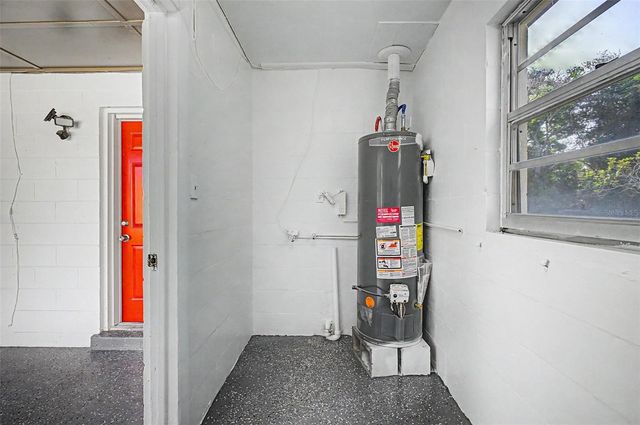 1807 E OHIO STREET, Plant City, FL 33563