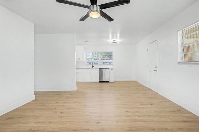 1807 E OHIO STREET, Plant City, FL 33563