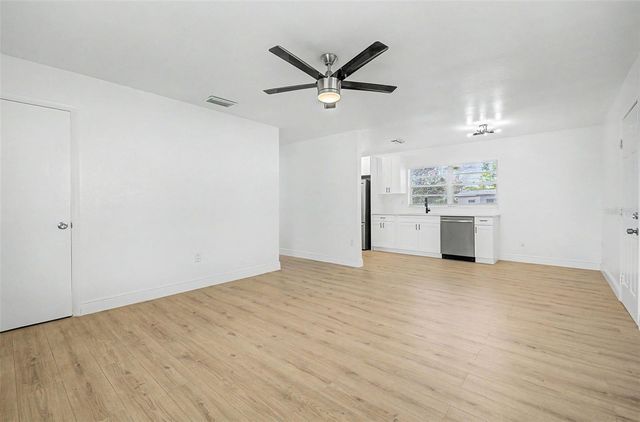 1807 E OHIO STREET, Plant City, FL 33563